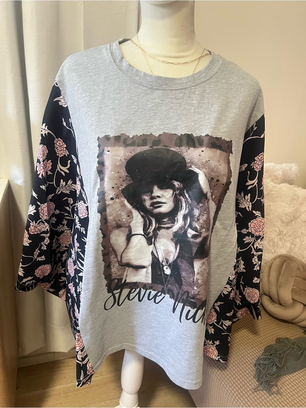 Women’s Graphic Pullover Top in Gray with Floral Sleeves